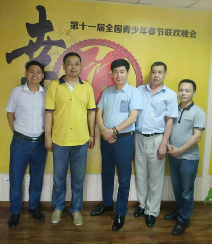 1482717210209104.jpg 4.jpg