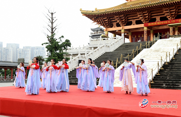 1526367637885676.jpg 12323.jpg